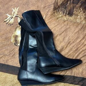 SO Black Heeled Boots